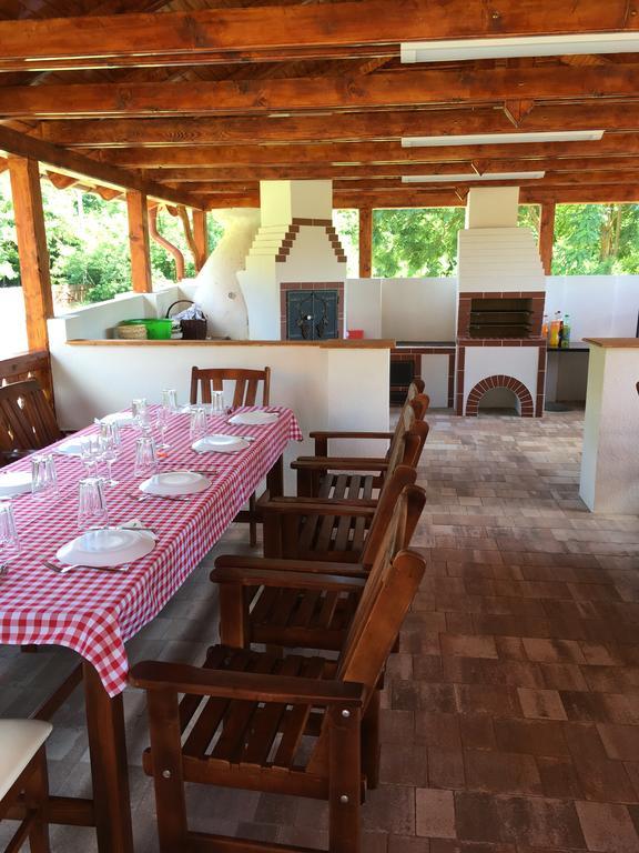 Kiscsere Vendégház Kallosemjen Exterior foto